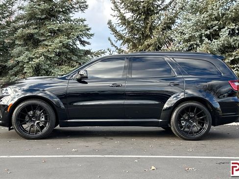 Used 2025 Dodge Durango R/T w/ Blacktop Package image 7