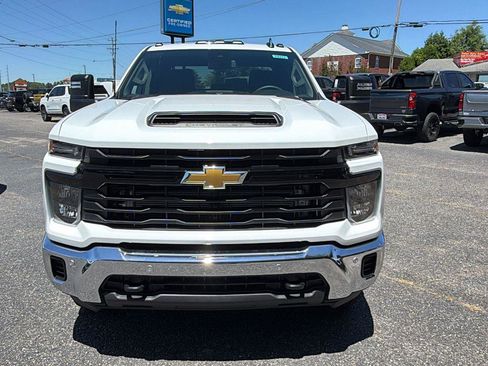 New 2026 Chevrolet Silverado 3500 W/T AWD/4WD image 2