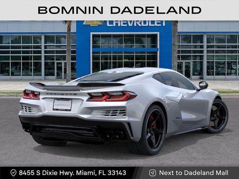 New 2026 Chevrolet Corvette E-Ray image 5