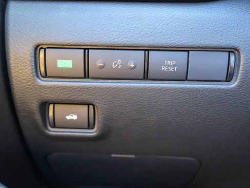 New 2025 Nissan Sentra SV w/ SV Premium Package image 16