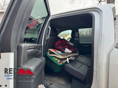 Used 2024 Chevrolet Silverado 2500 LTZ w/ LTZ Convenience Package image 19