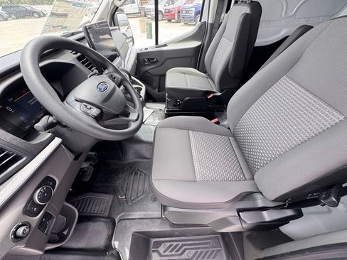 New 2026 Ford Transit 250 Low Roof RWD image 17