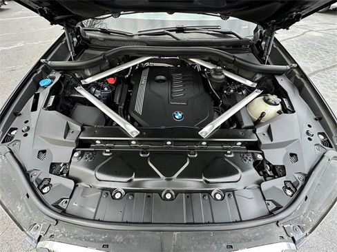 Used 2022 BMW X5 xDrive40i w/ Luxury Seating Package image 31