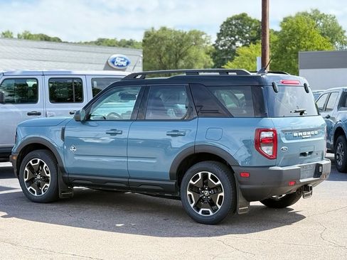 Certified 2022 Ford Bronco Sport Outer Banks w/ Tech Package AWD/4WD image 35