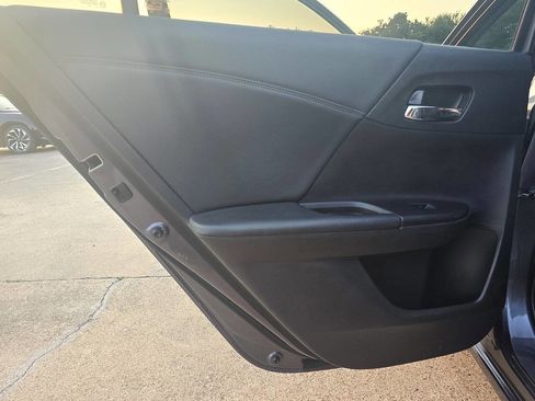 Used 2014 Honda Accord EX-L image 18