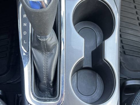 Used 2017 Chevrolet Cruze LT image 19