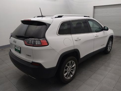 Used 2021 Jeep Cherokee Latitude Lux w/ Mopar Interior Package FWD image 9