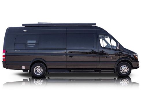 Used 2017 Mercedes-Benz Sprinter 3500 image 2