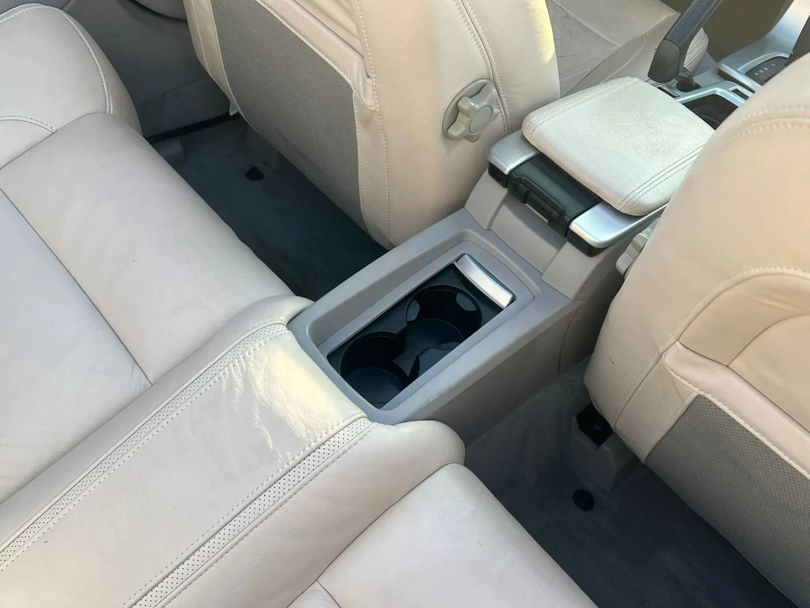 Used 2011 Volvo C70 T5 FWD image 24
