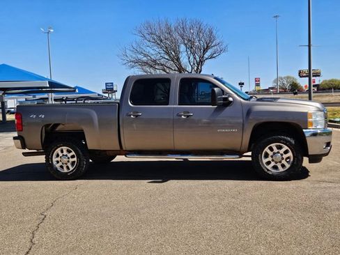 Used 2014 Chevrolet Silverado 2500 LTZ image 4