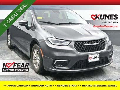 Used 2023 Chrysler Pacifica Touring-L