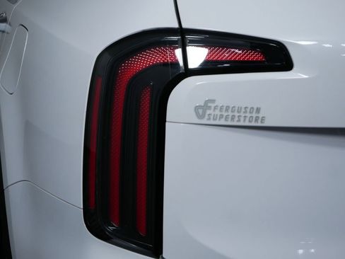 Certified 2025 Kia Telluride SX image 12
