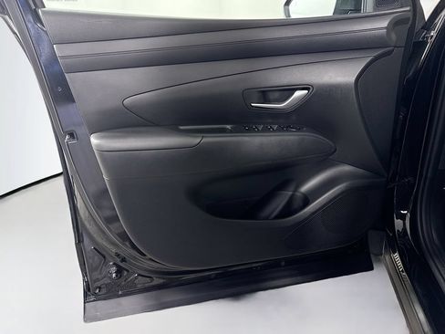 Used 2025 Hyundai Santa Cruz SE AWD/4WD image 12