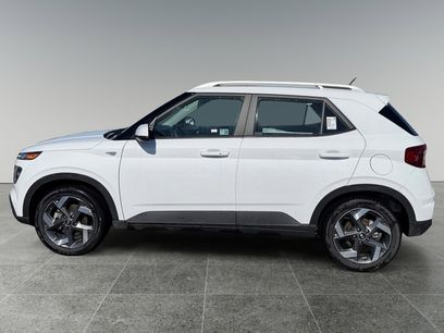 New 2025 Hyundai Venue SEL