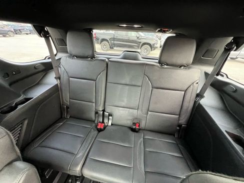 Used 2022 Chevrolet Tahoe Z71 w/ Luxury Package image 24