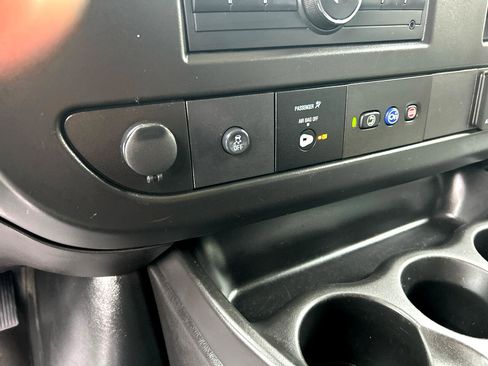 Used 2023 GMC Savana 2500 w/ Driver Convenience Package image 15