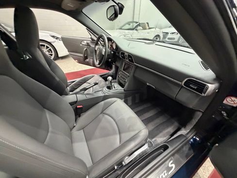 Used 2006 Porsche 911 Carrera S RWD image 46