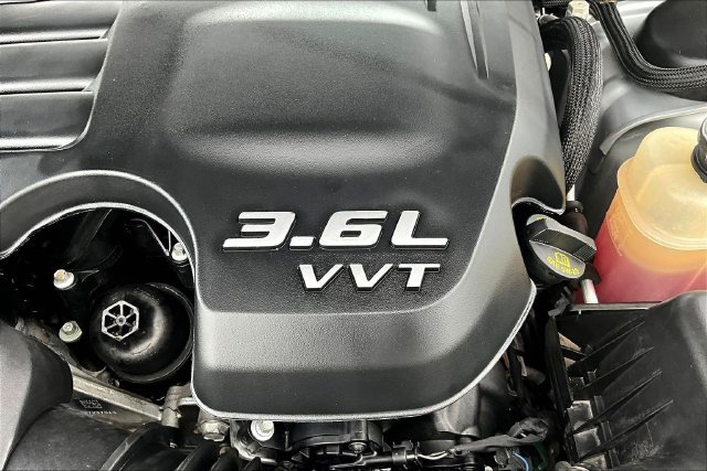 Used 2021 Chrysler 300 Touring L RWD image 30