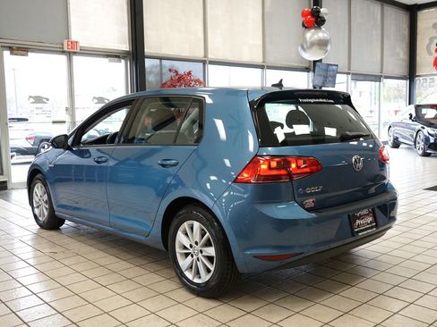 Used 2016 Volkswagen e-Golf SEL Premium image 5
