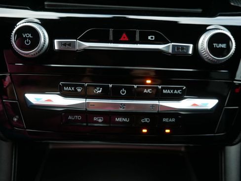 Certified 2023 Ford Explorer ST-Line AWD/4WD image 20