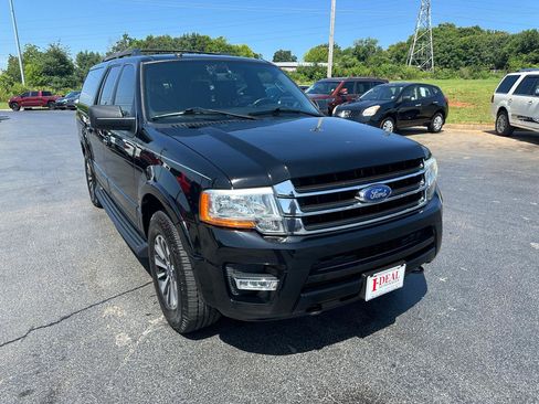 Used 2016 Ford Expedition EL XLT w/ Equipment Group 202A AWD/4WD image 6