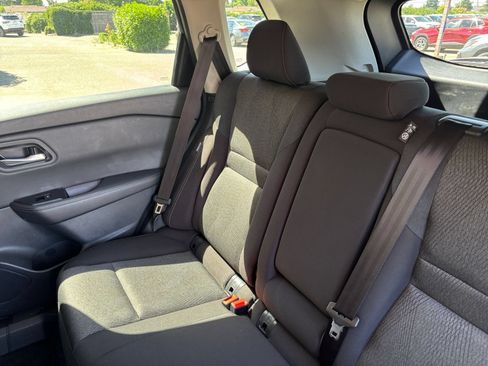 Used 2025 Nissan Rogue SV FWD image 36