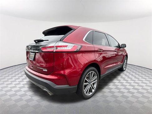 Used 2019 Ford Edge Titanium image 5
