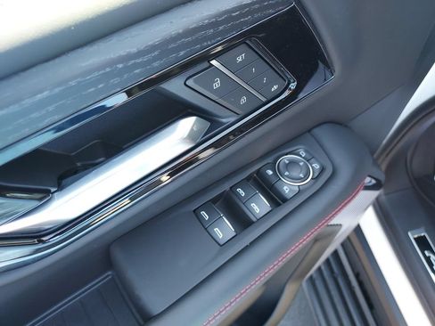 New 2026 GMC Yukon XL AT4 Ultimate w/ LPO, Floor Liner Package AWD/4WD image 19