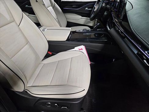 Used 2024 Cadillac Escalade Sport w/ Touring Package image 20