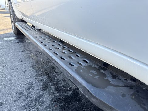 Used 2023 Chevrolet Silverado 1500 RST w/ Z71 Off-Road Package image 42