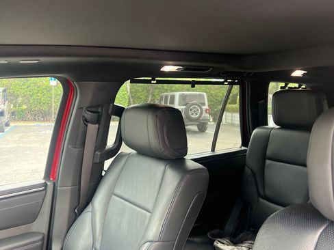 Used 2024 Toyota Sequoia Platinum AWD/4WD image 7