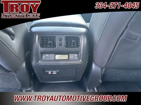 Used 2020 Nissan Pathfinder S image 13