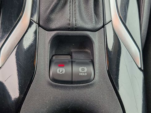 Used 2022 Toyota Corolla LE image 20