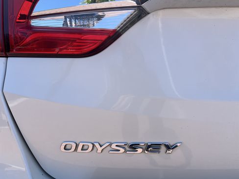 Used 2019 Honda Odyssey Elite image 45