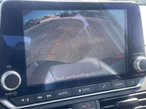 Used 2024 Nissan Altima 2.5 SR image 17