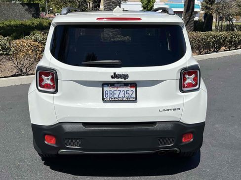 Used 2017 Jeep Renegade Limited FWD image 3