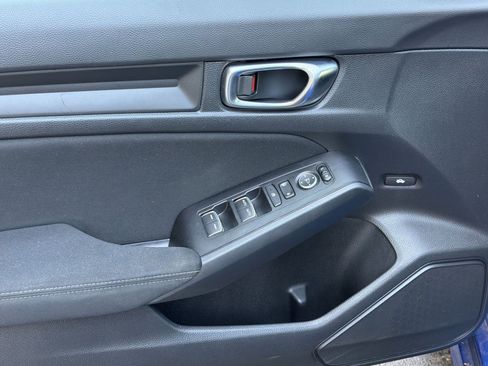 Used 2022 Honda Civic Sport image 14