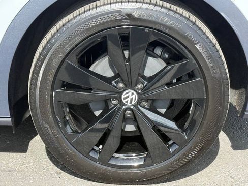 Used 2021 Volkswagen ID.4 1st Edition RWD image 18