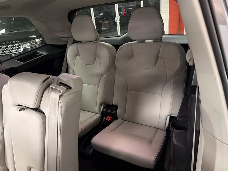 Used 2020 Volvo XC90 T5 Momentum AWD/4WD image 41