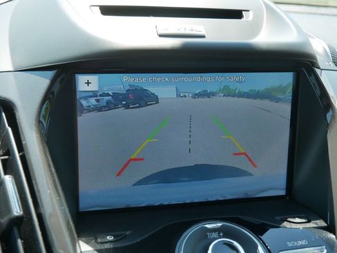 Used 2016 Ford Escape Titanium FWD image 25