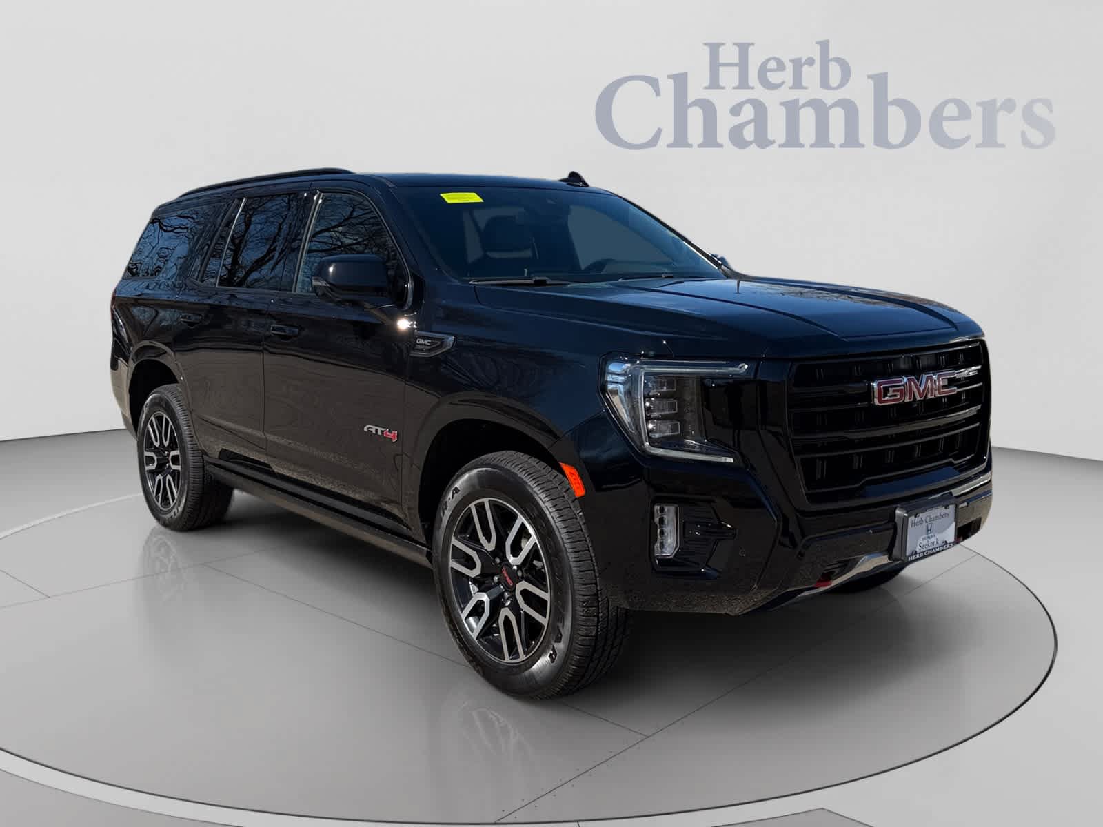 Used 2023 GMC Yukon AT4 w/ AT4 Premium Package AWD/4WD image 11