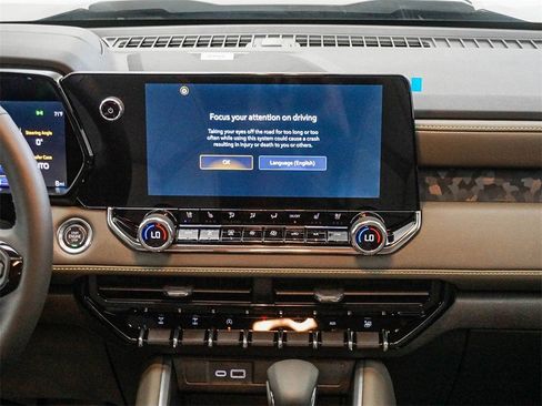 New 2026 Chevrolet Colorado ZR2 w/ Technology Package image 17