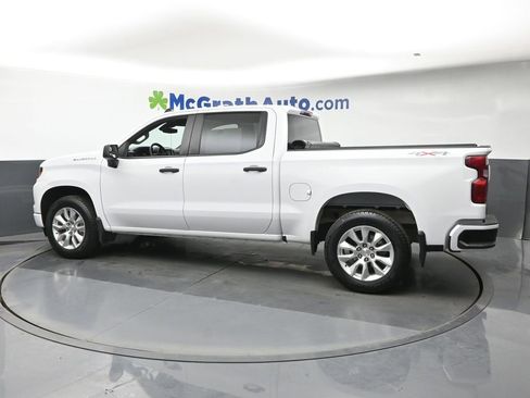 Used 2023 Chevrolet Silverado 1500 Custom AWD/4WD image 19