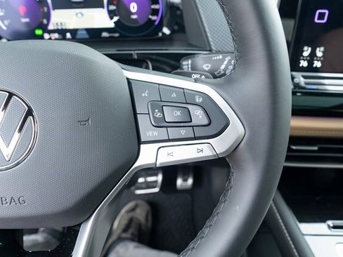 New 2026 Volkswagen Atlas Cross Sport SEL R-Line image 23