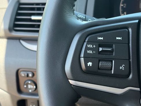 Used 2025 Honda Ridgeline RTL image 13