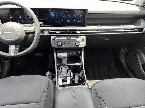Certified 2025 Hyundai Tucson SE AWD/4WD image 17