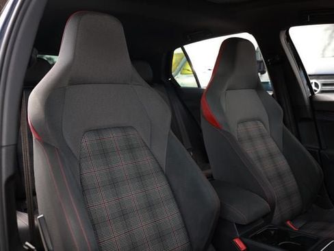 Used 2022 Volkswagen GTI SE FWD image 19