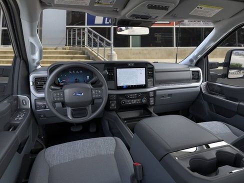New 2026 Ford F250 XLT w/ XLT Premium Package AWD/4WD image 9