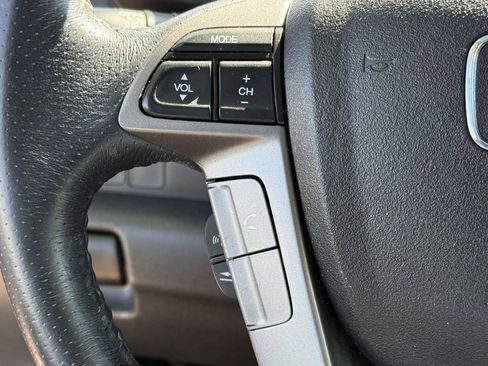 Used 2013 Honda Pilot Touring image 30