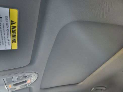 Used 2024 Genesis G70 3.3T Advanced image 23